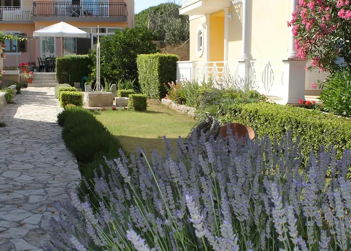 Rooms By The Sea Pasman - 8223